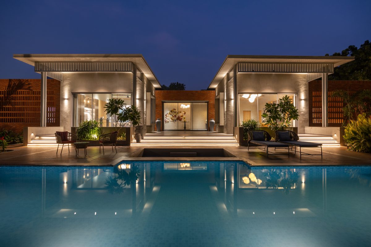 This Single-Storey Residence Is Conceived As A Powerful Architectural ...