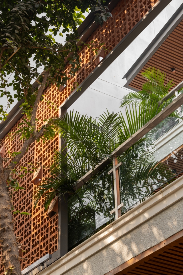 terracotta facade
