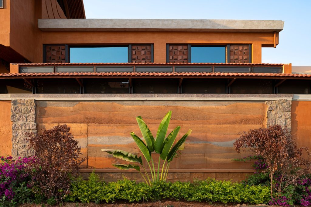 Earth Home