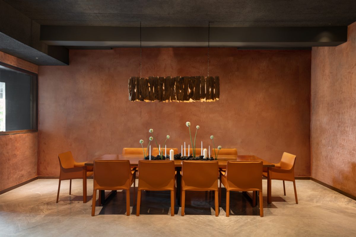 The Design Language Of This Restaurant Explores The Material Qualities ...