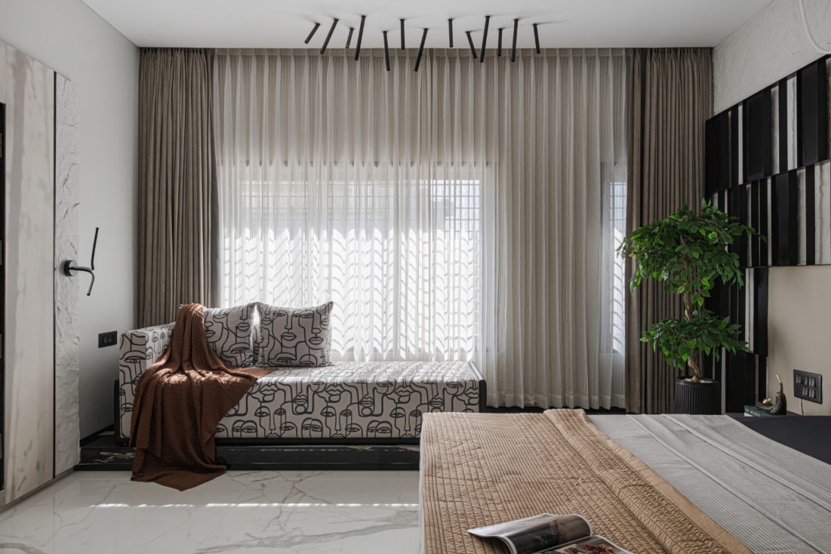 Designed To Maintain The Personal Identity Of The Clients, This Home ...