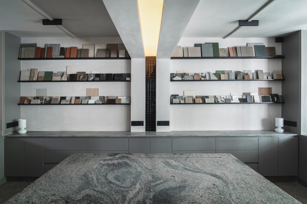 A Minimal Workspace Design Reflects In This Architects Office | Studio ...