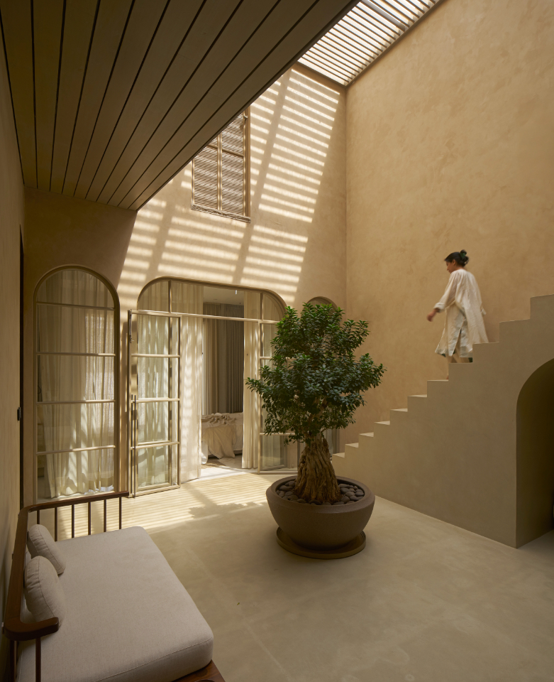 4000 sq ft
