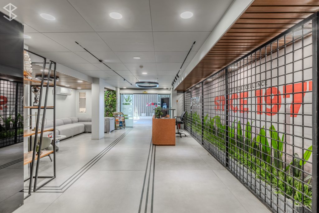 corporate center | Sana Raja Designs