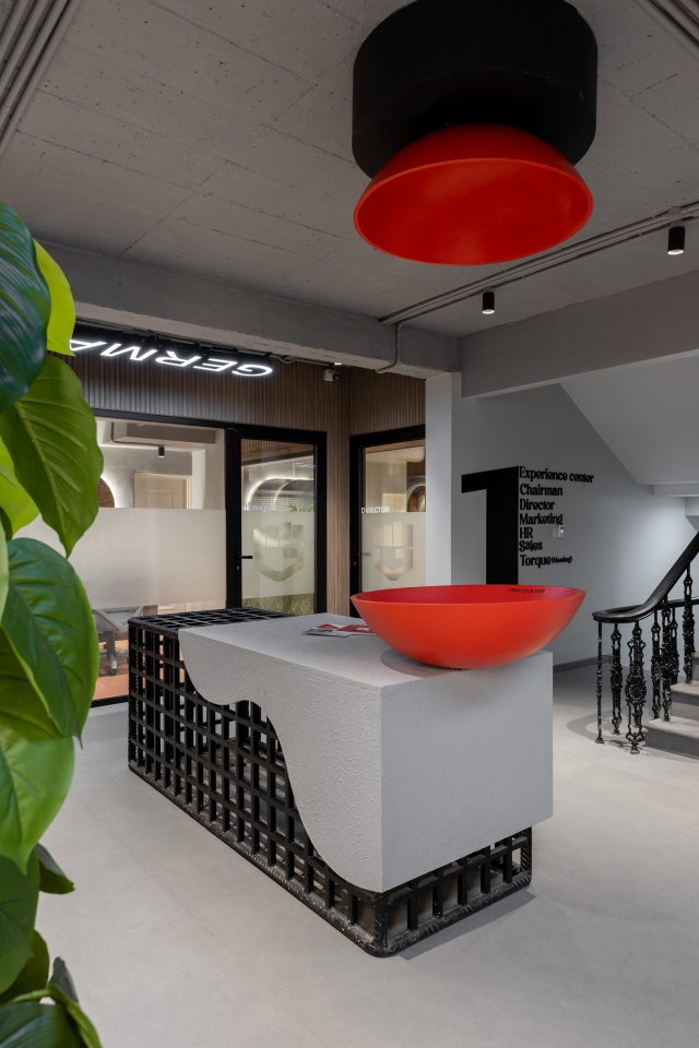 corporate center | Sana Raja Designs