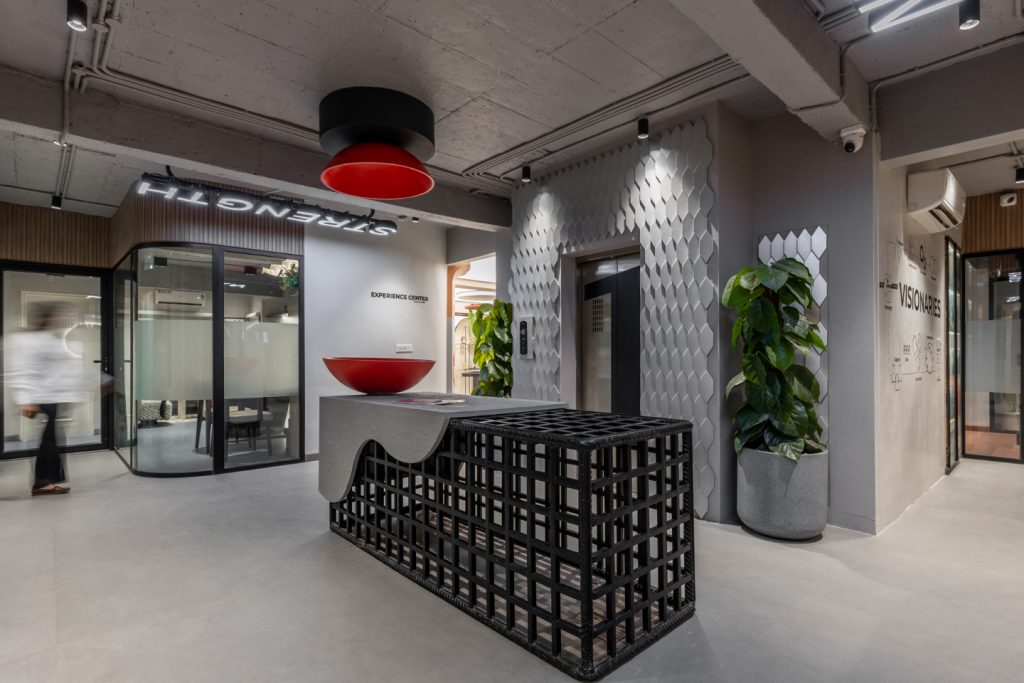 corporate center | Sana Raja Designs