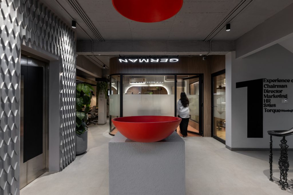 corporate center | Sana Raja Designs