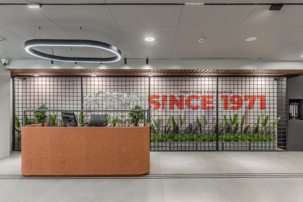 corporate center | Sana Raja Designs