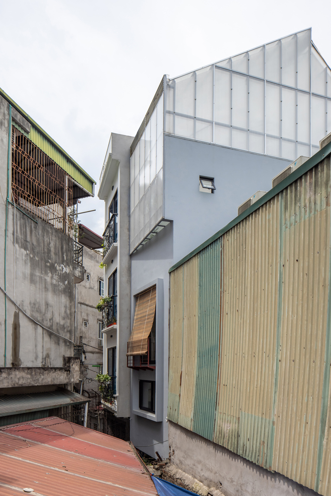 narrow street