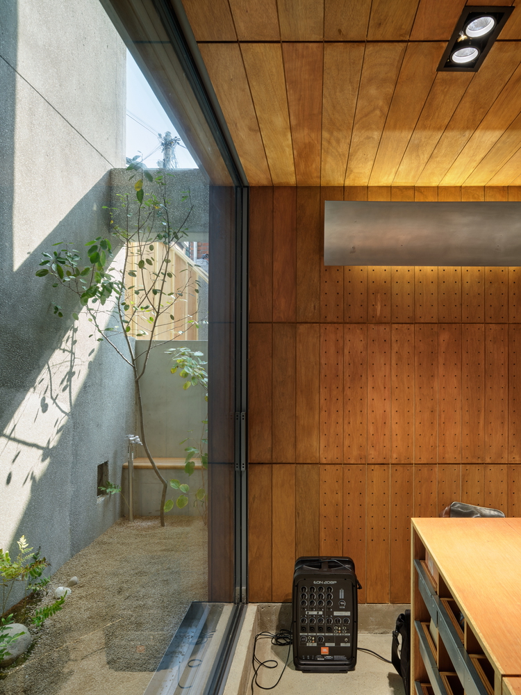 natural lighting