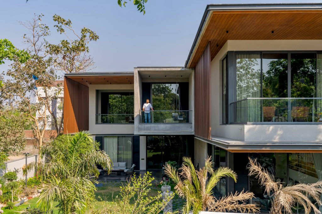 cantilever house