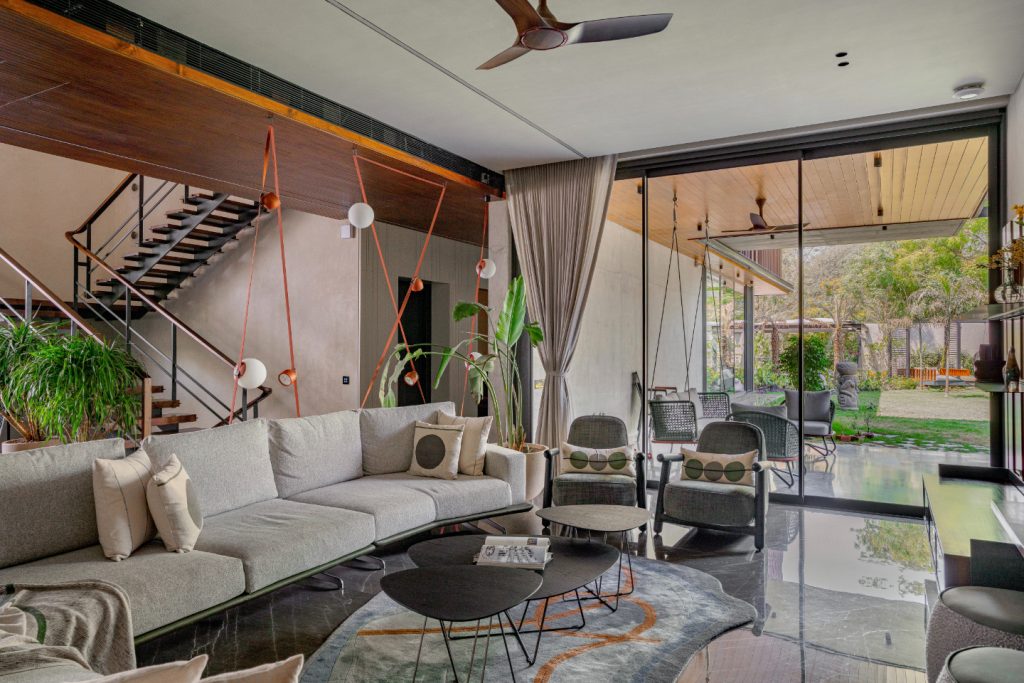 cantilever house