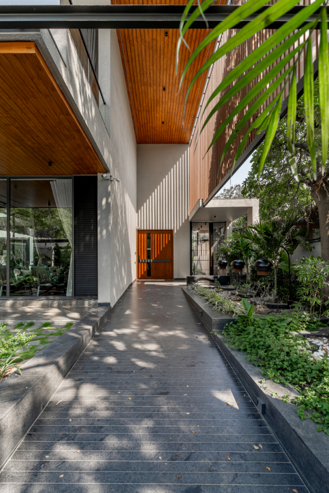 cantilever house