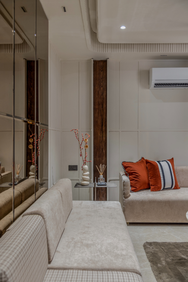 courtyard apartment