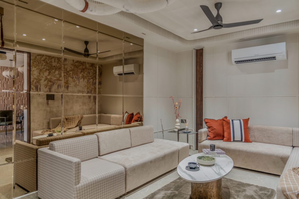 courtyard apartment