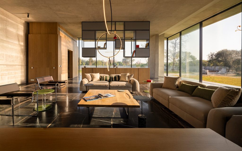 Lit House